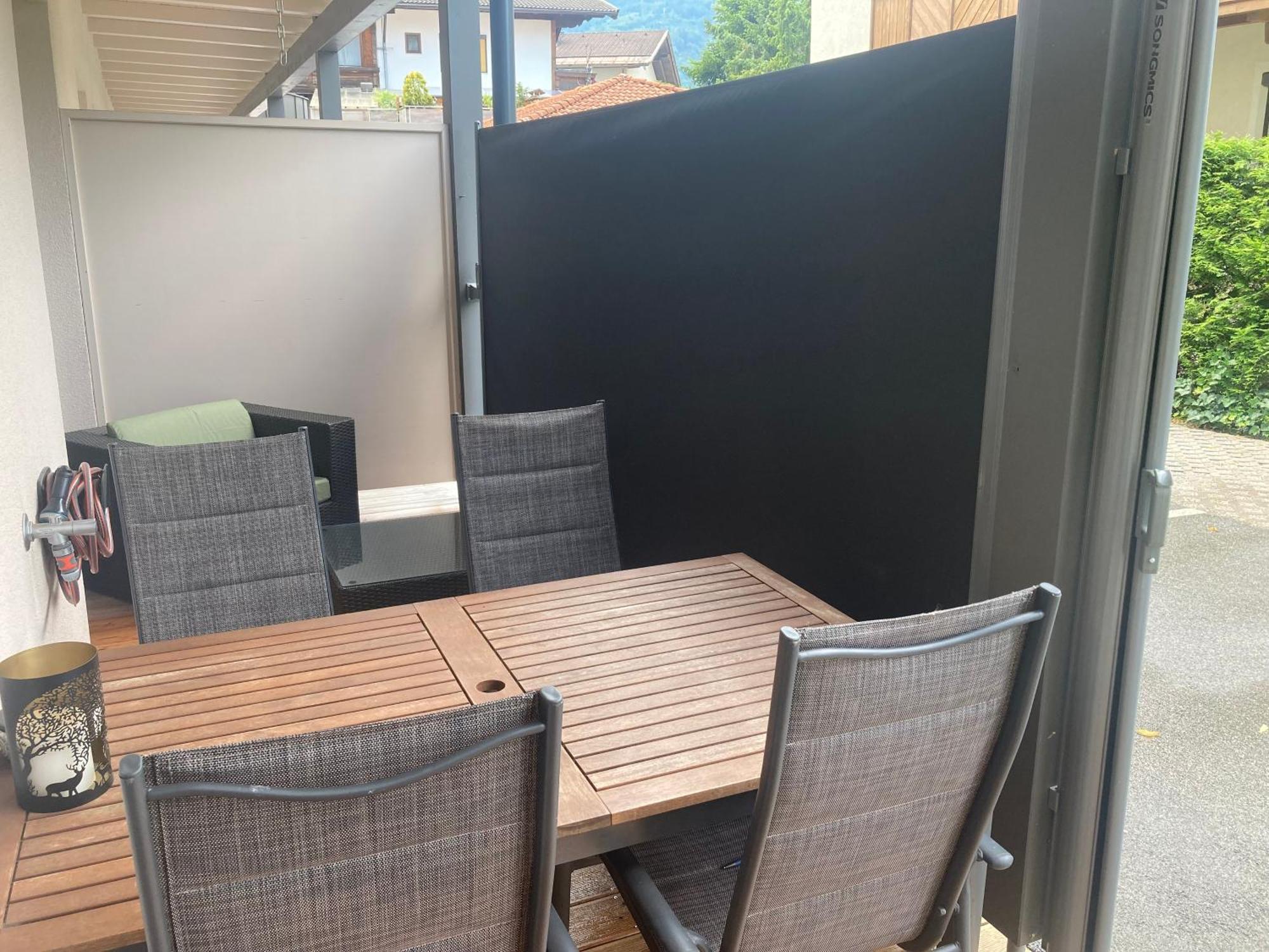 Alpenluxus Presents Design - Terrace & Car Park *