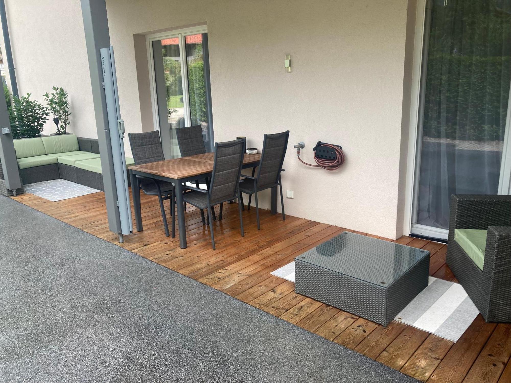 Alpenluxus Presents Design - Terrace & Car Park Kramsach